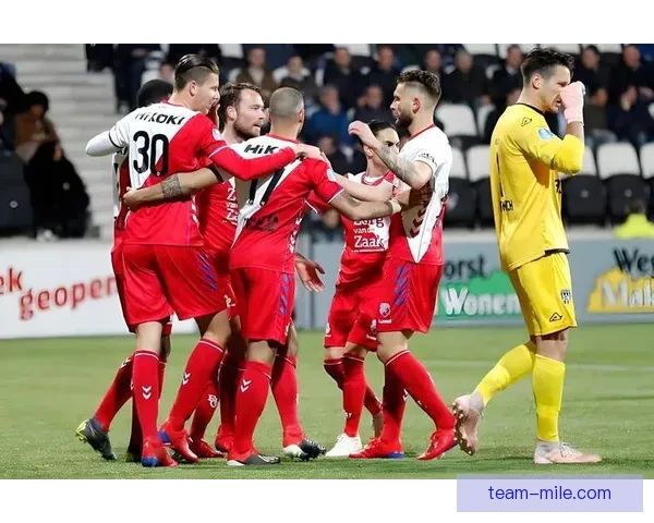 2025夏季转会重磅消息费耶诺德引进澳洲神射手加盟