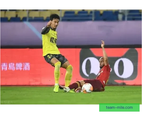 朴志洙坐镇后防稳如磐石护航武汉三镇艰难保级之路立下关键功劳一