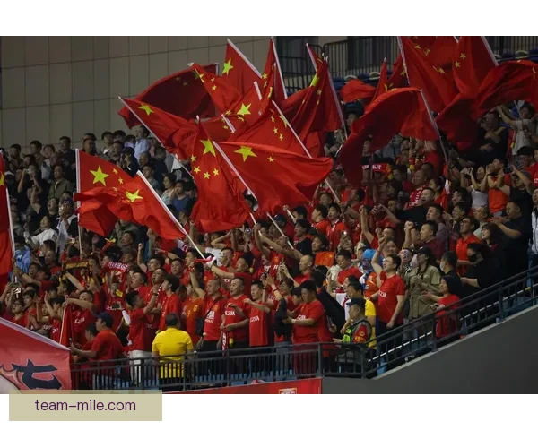 中国男足十八强赛客场补时绝平印尼点燃出线希望球迷彻夜沸腾热议 中国男足十八强赛客场补时绝平印尼点燃出线希望球迷彻夜沸腾热议